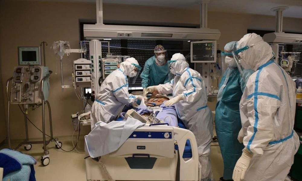 Εκτός κινδύνου το δίχρονο κοριτσάκι που έπεσε από τον 4ο όροφο